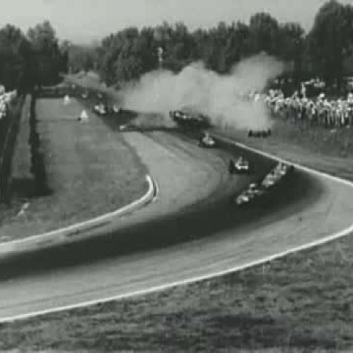 L'accrochage et l'accident entre Jim Clark et Wolfgang Von Trips au bout de la ligne droite L'accrochage et l'accident entre Jim Clark et Wolfgang Von Trips au bout de la ligne droite