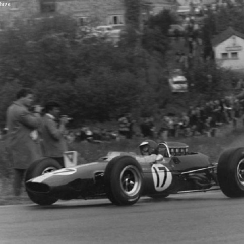 Nouvelle victoire à Spa pour le GP de Belgique sur un circuit que Jim n'affectionne pas vraiment mais qui lui réussit... Nouvelle victoire à Spa pour le GP de Belgique sur un circuit que Jim n'affectionne pas vraiment mais qui lui réussit...