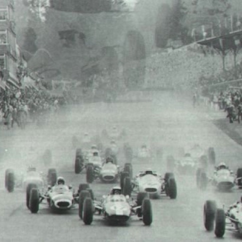 Départ du GP de France à Clermont Ferrand Départ du GP de France à Clermont Ferrand