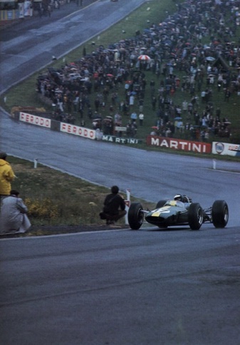 Raidillon de l'eau rouge à Spa Francorchamps, rendu encore plus dangereux par la pluie ! Raidillon de l'eau rouge à Spa Francorchamps, rendu encore plus dangereux par la pluie !