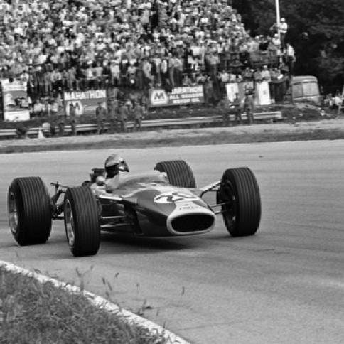 GP d'Italie à Monza : pas de victoire mais un exploit mémorable !
© Eric Della Faille
Contribution Luc Ghys GP d'Italie à Monza : pas de victoire mais un exploit mémorable !
© Eric Della Faille
Contribution Luc Ghys