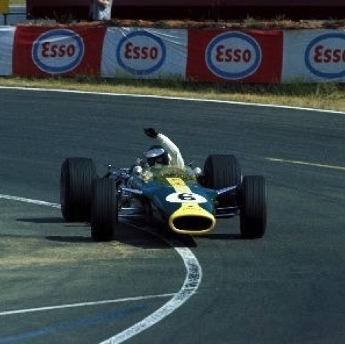 Abandon au GP de France sur le circuit Bugatti au MAns Abandon au GP de France sur le circuit Bugatti au MAns
