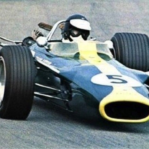 Jim et sa nouvelle arme : la Lotus 49 V8 Ford Cosworth Jim et sa nouvelle arme : la Lotus 49 V8 Ford Cosworth