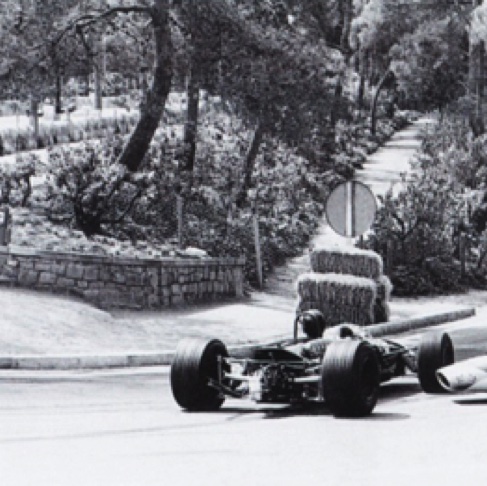 Circuit de Montjuich, Barcelone 1968 : l'accrochage avec Jackie Ickx...