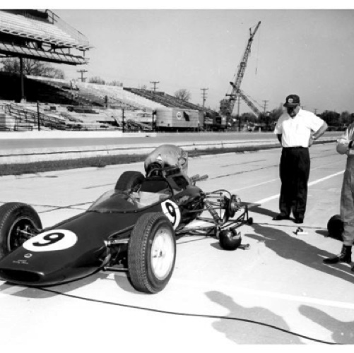 Tests sous l'oeil curieux et dubitatif des officiels !