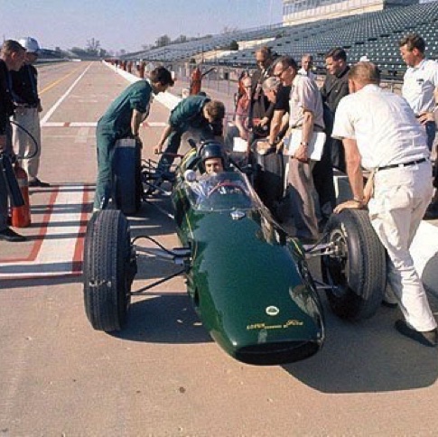 "Rookie Test" avec une Lotus toute verte i