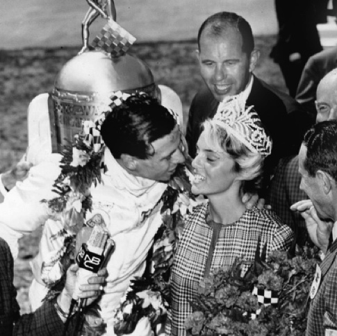 Le baiser au vainqueur !