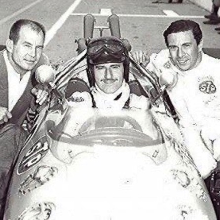Parnelli Jones, Graham Hill et Jim Clark aux essais
© Bill Balley Parnelli Jones, Graham Hill et Jim Clark aux essais
© Bill Balley