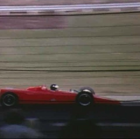 Débuts des tests privés au mois de Mars 1968 : La Lotus est vierge de toutes publicités...