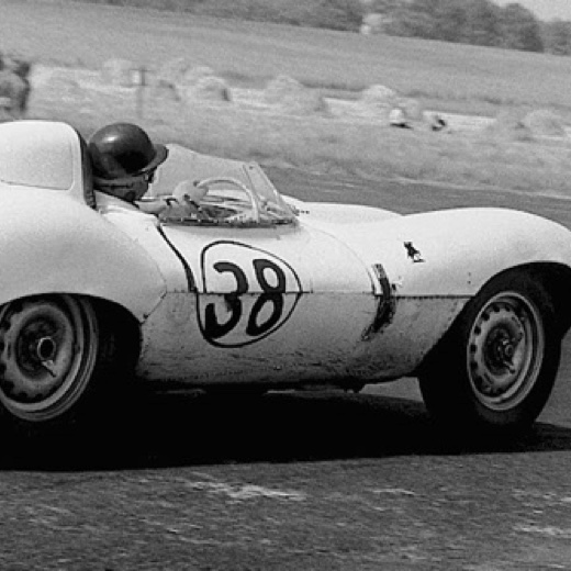 1958 course à Charterhall avec la Jaguar 
© Graham Gault