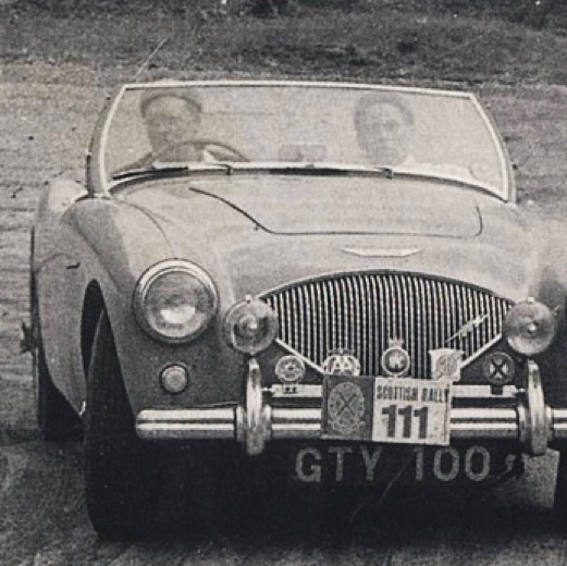 Scottish Rally 1957  avec son cousin Billy Poste sur une Austin Healey 100