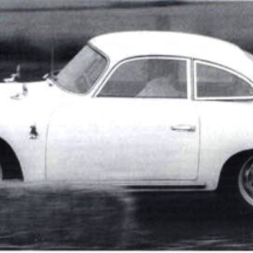 Jim avoua s'être beaucoup amusé avec la Porsche dont le pilotage lui plaisait paarticulièrement...