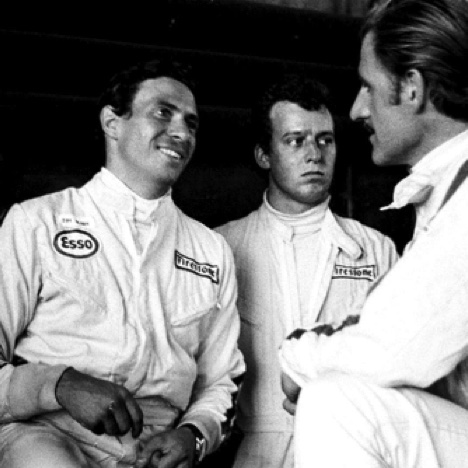 Avec Jackie Oliver et Graham Hill Avec Jackie Oliver et Graham Hill