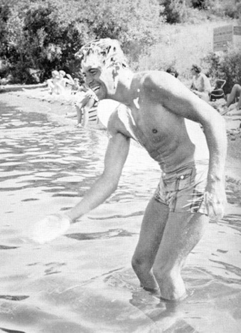 Pendant les séries Tasman après une séance de skis nautiques sur le lac Taupo (NZ)
© Graham Gauld Pendant les séries Tasman après une séance de skis nautiques sur le lac Taupo (NZ)
© Graham Gauld