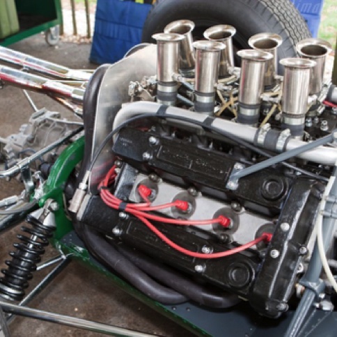 Le moteur V8 Climax FWMV 1496 cc à 90°