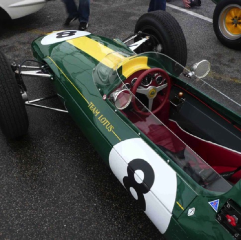 Un cigare sur 4 roues !