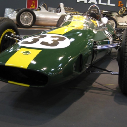 Le museau est légèrement différent, un poil plus large