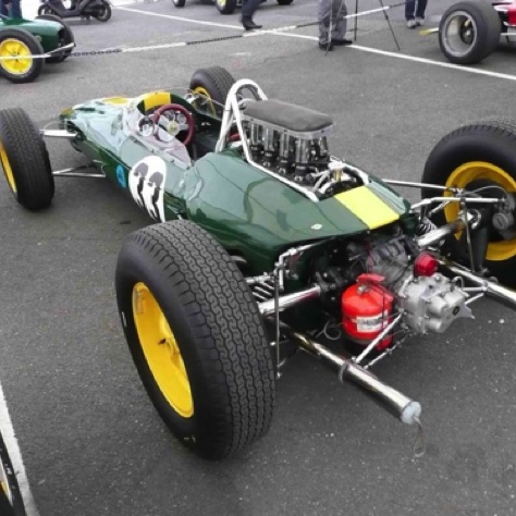 La grande soeur : la Lotus 33