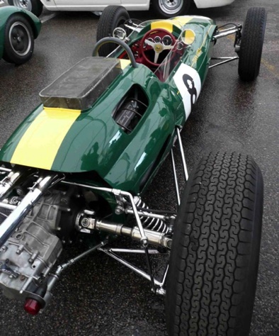 Les suspensions de la Lotus 25