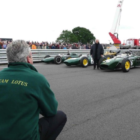 Photo touchante : Clive devant sa mère...
