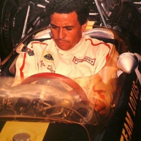 Jim concentré sur sa Lotus 49