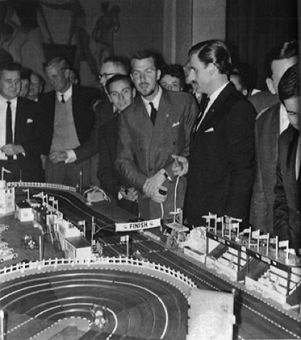 En 1962 lors du GP des Pays Bas, pour une oeuvre caritative à l'hopital local