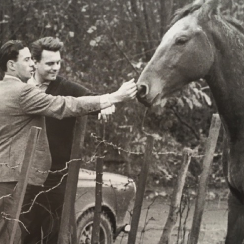 Entrainement avant le départ, Jim avec Roger Clark son conseiller...
(Pas le cheval mais Roger Clark !)