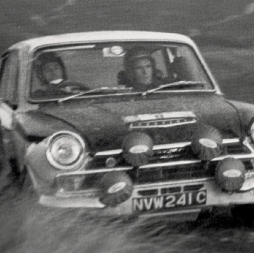 Brian Mélia se cramponne, ça doit aller vite ce passage ! Brian Mélia se cramponne, ça doit aller vite ce passage !