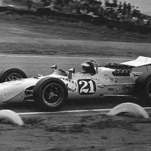 La Vollsted avec son petit aileron...
 © D. Friedman
Contribution Domino/Autodiva