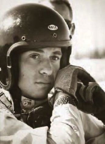 Jim dans le cockpit Lotus 19 à Laguna Seca 1963.