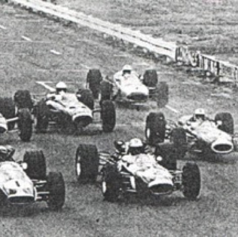 Départ à Longford sous un autre angle ! Départ à Longford sous un autre angle !