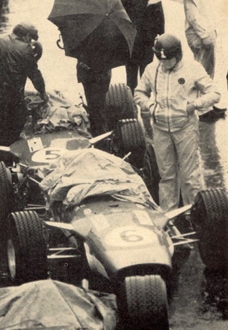 Longford sous la pluie;..