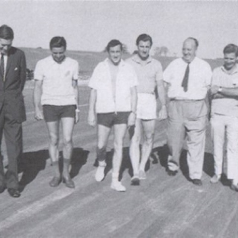 Tenue décontractée pour Jim, Jackie Stewart, Graham Hill...