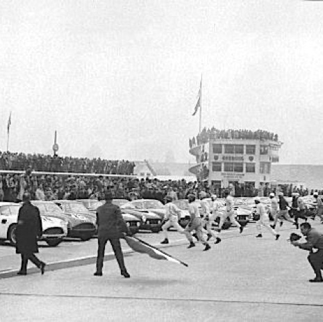 1000 kms Paris 1961
Contribution de JF. Bailly/Autodiva 1000 kms Paris 1961
Contribution de JF. Bailly/Autodiva