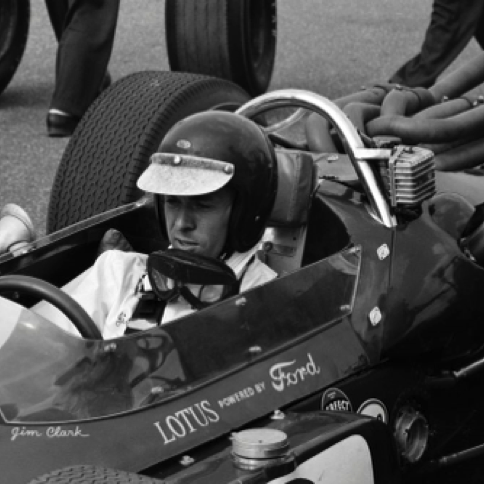 Jim au volant de la Lotus 34 avec le réservoir supplémentaire