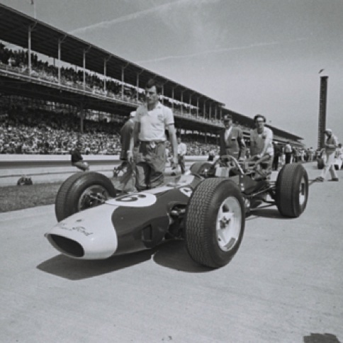 Installation sur la grille de renton 200 1963
© The Benson Ford Research -               D. Friedman